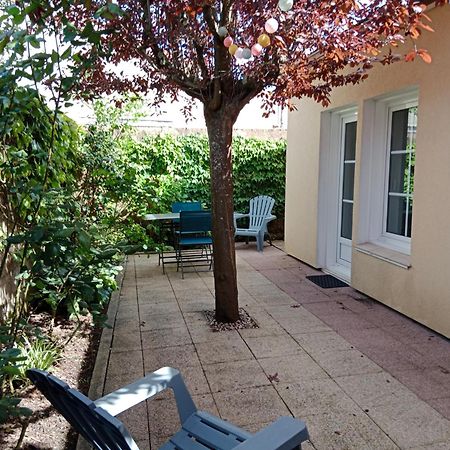 Les Rosiers Villa Challans Bagian luar foto