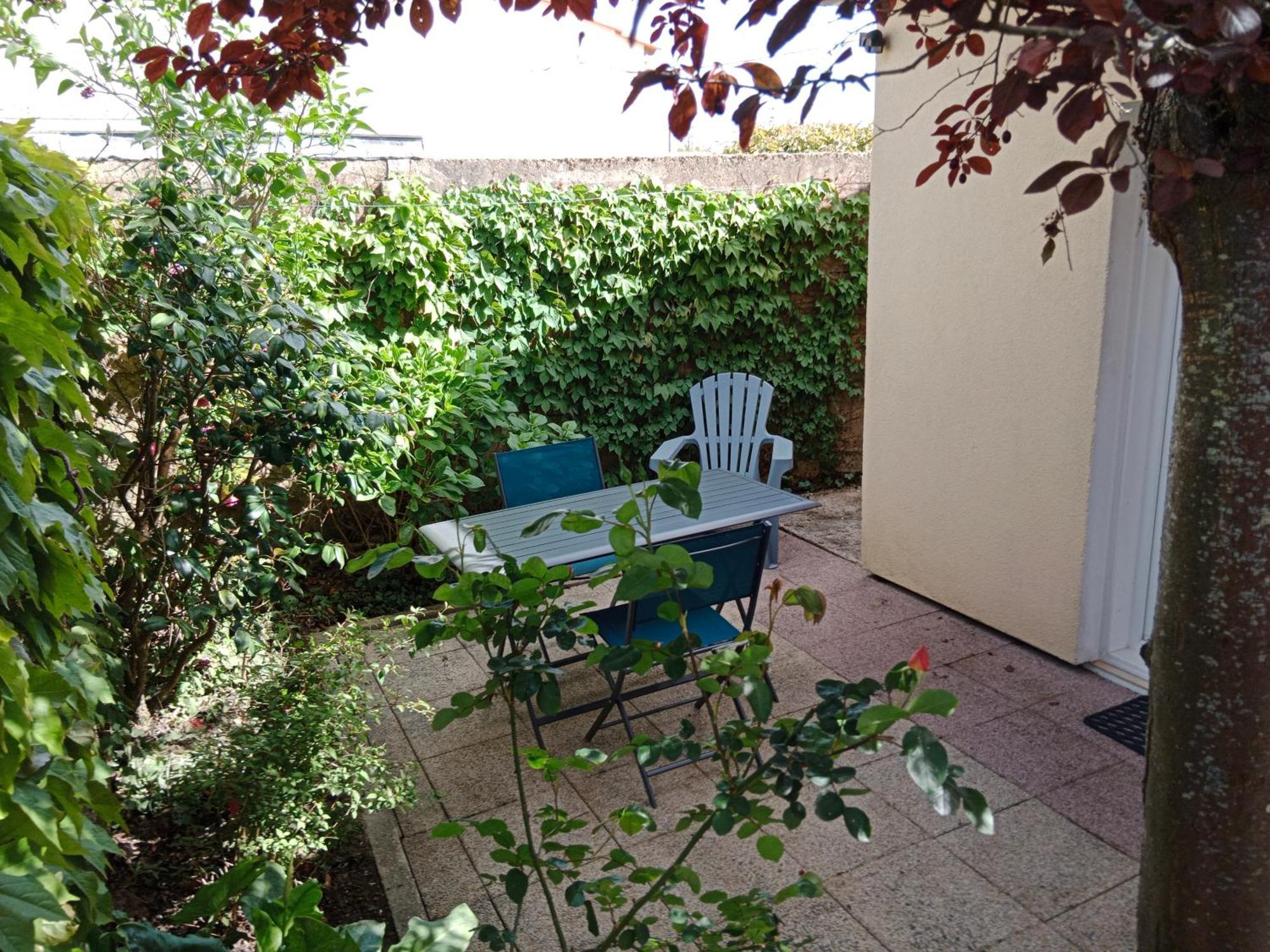 Les Rosiers Villa Challans Bagian luar foto